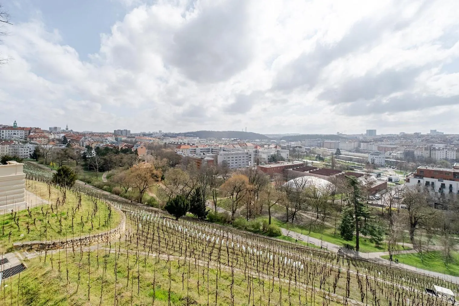 Blueground Prague 10 Renovated Furnished Prg-17 Apartman