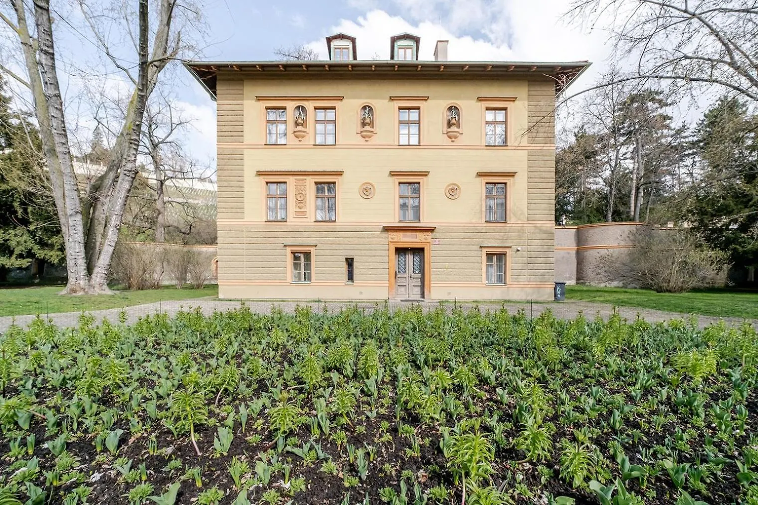Blueground Prague 10 Renovated Furnished Prg-17 Apartman