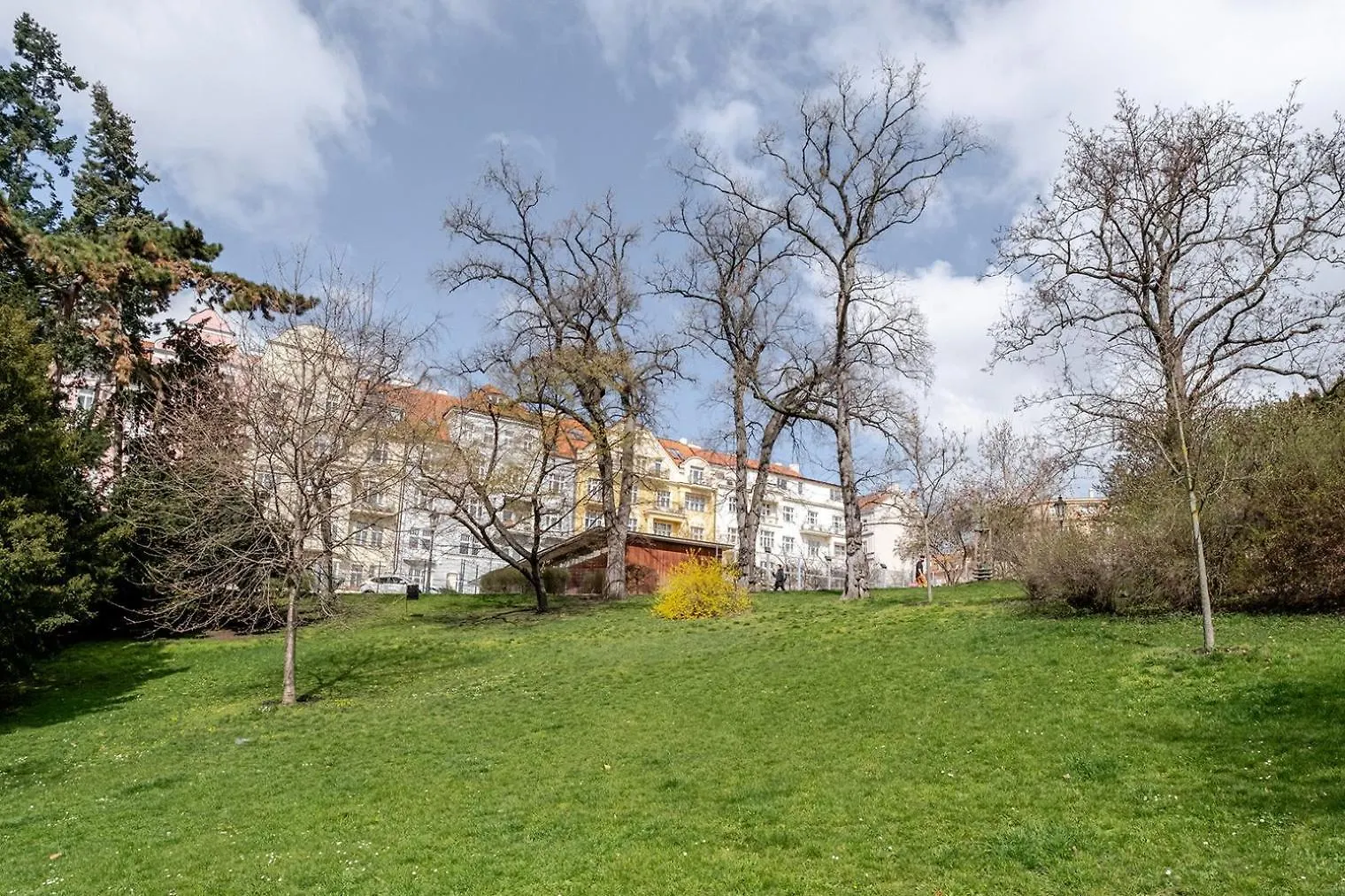 Blueground Prague 10 Renovated Furnished Prg-17 Appartement